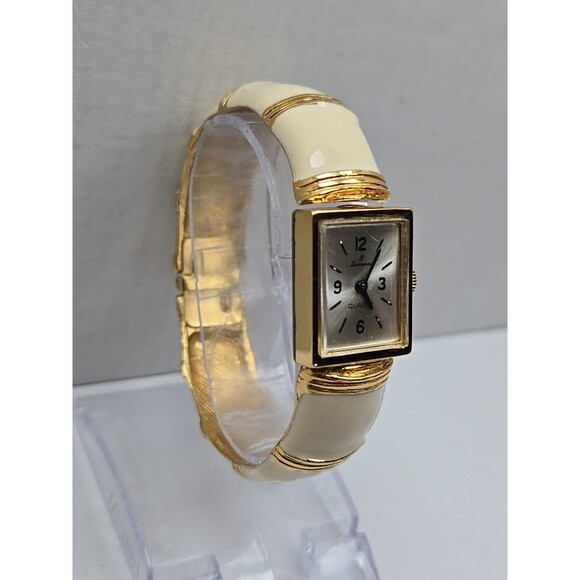 Vintage Lausanne Quartz Rectangle Gold Tone Bangle Cuff Watch New Battery Womens main image 5